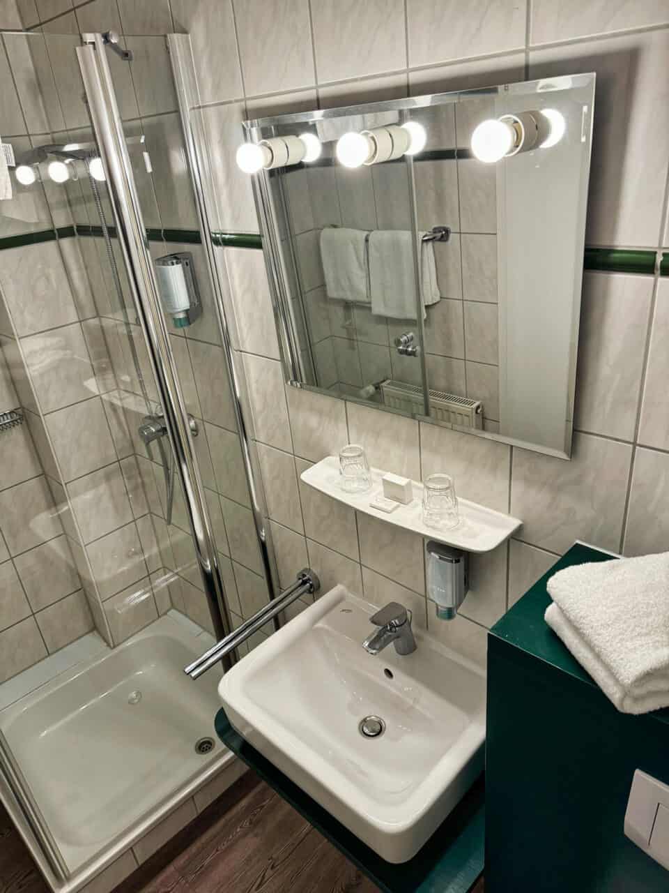 Badezimmer im Hotel garni Mueßer Hof